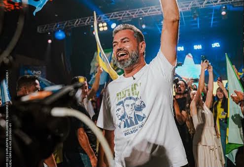 Bruno Bolsonaro Scheid já em segundo lugar na disputa pelo Senado, aponta Quaest