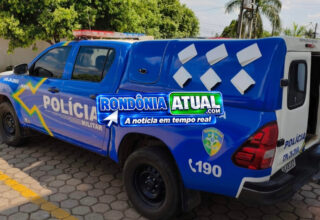 “VOU CORTAR A GARGANTA DE VOCÊS”: mulher atira pedras e espalha terror em Ji-Paraná