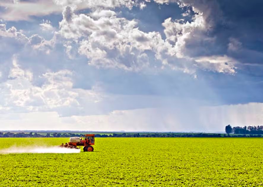 Produtor vai ‘pisar no freio’ no uso de fertilizantes na safra 2026/27