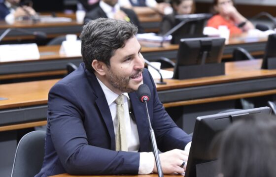 Maurício Carvalho garante avanço da PEC da Transposição na CCJ