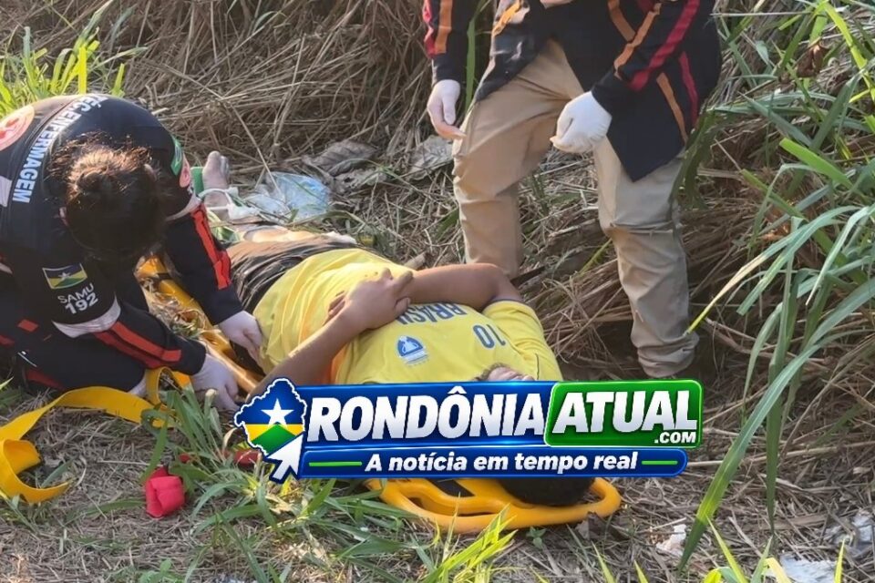 Engavetamento com quatro veículos deixa duas pessoas feridas durante carreata política em Ji-Paraná