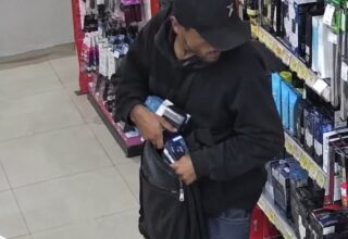 🚨TENTOU SAIR DA VAGABUNDAGEM: FOI PROCURAR EMPREGO COM CURRÍCULO E RESOLVEU FURTAR A LOJA