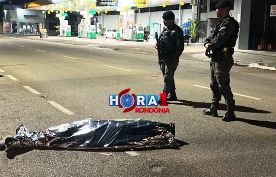 Homem sofre mal súbito, cai no meio da rua e morre no centro de Porto Velho